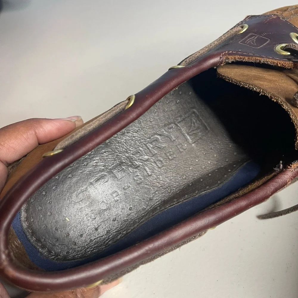 Sperry Top Sider Brown nubuck suede Leather Boat Shoes. Men SZ 10.5 M round toe